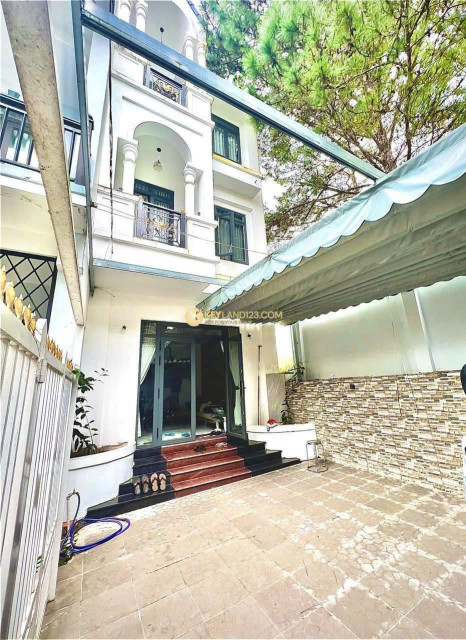 Nhà mới đẹp khu vực sang trọng P9 74,26m2 vuông vức 3 tầng