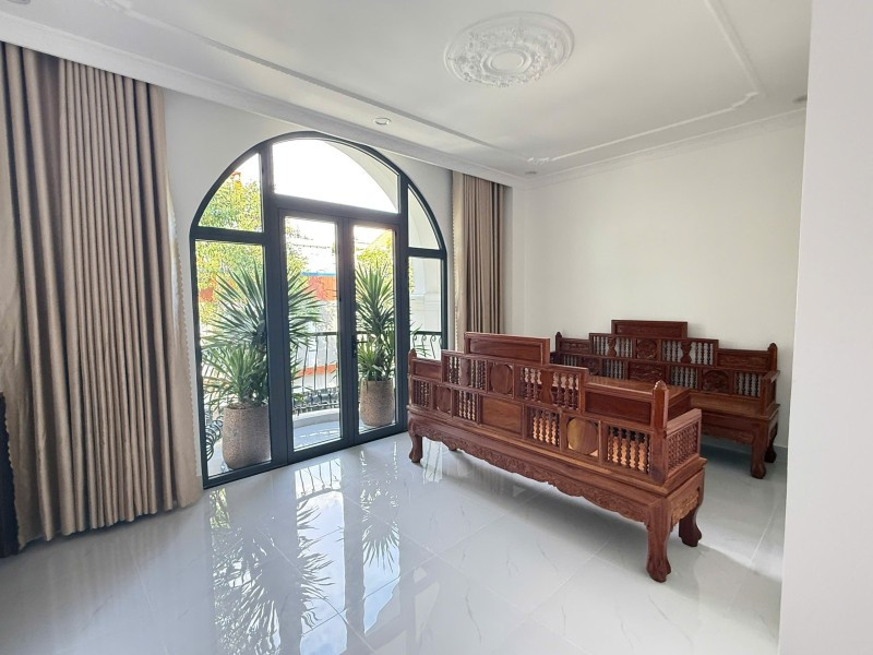 Căn nhà MẶT TIỀN nằm ngay trung tâm phường Chánh Nghĩa, Thủ Dầu Một