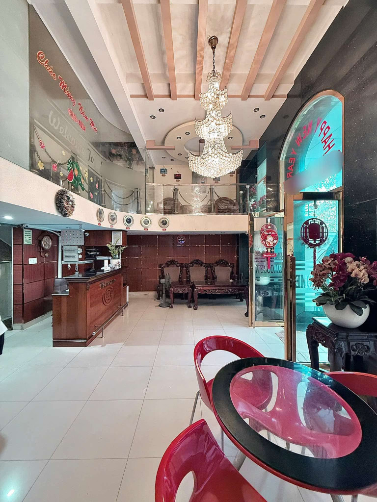 BÁN KHÁCH SẠN 8 TẦNG, 27 PHÒNG, ĐƯỜNG NGUYỄN THÁI BÌNH, TÂN BÌNH, TỔNG DTS 800M2-CHỈ 34 TỶ