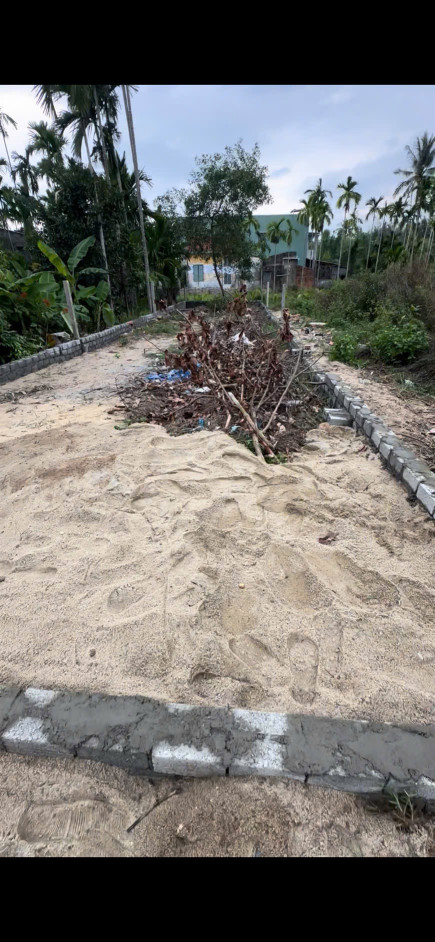 đất phù hợp cho ai thích sống gần biển , gần đà nẵng