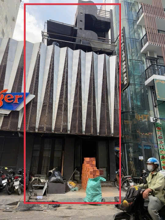Cho thuê nhà mặt tiền số 188 đường Bùi Viện, Phường Phạm Ngũ Lão, Quận 1