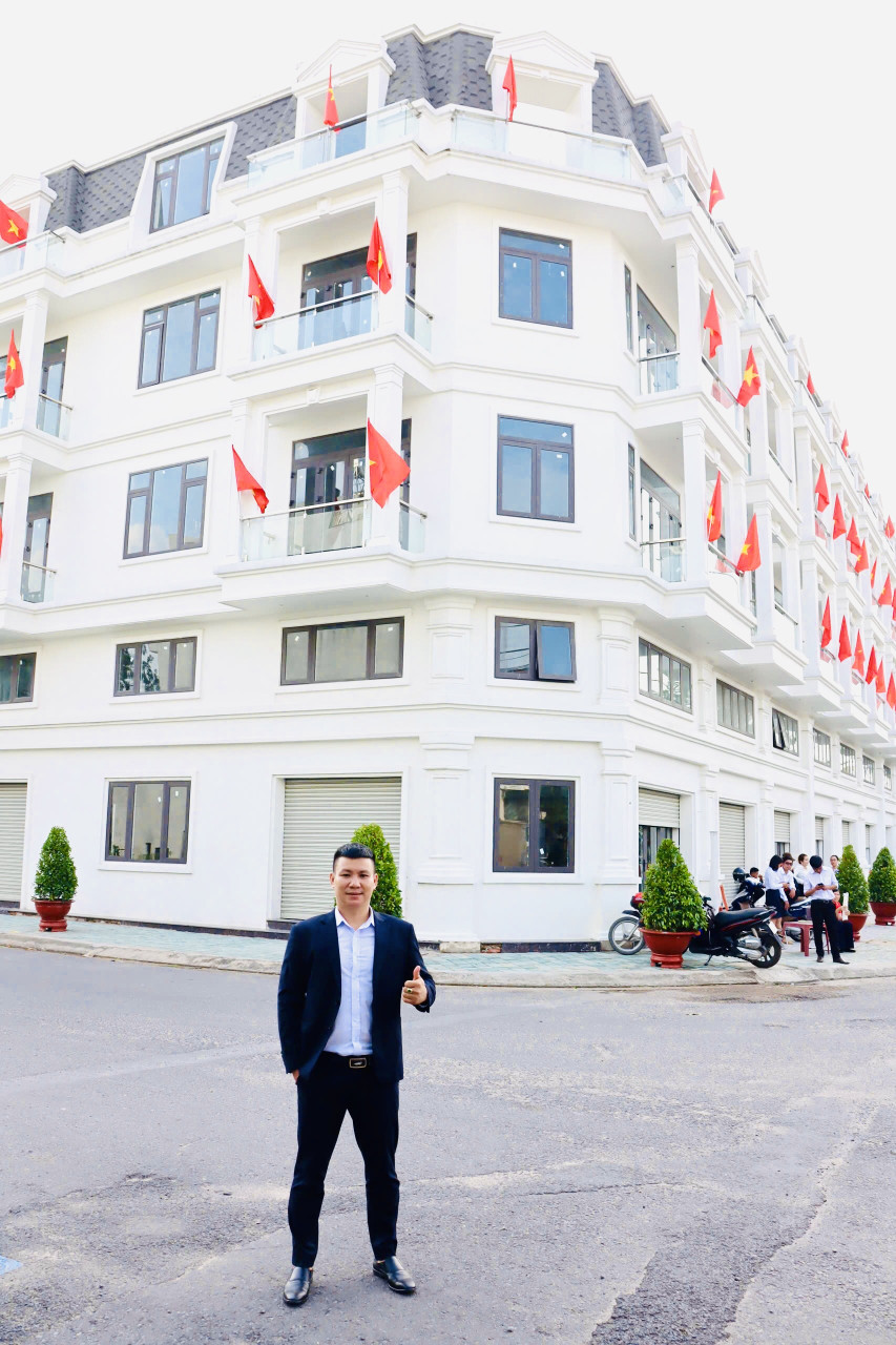Cần Bán Căn Góc Shophouse 481m2 Đối Diện Chợ An Sương Quận 12 , Sổ Hồng Sẵn , Đã Hoàn Công