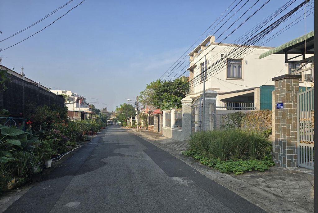 Bán căn biệt thự Phú Mỹ, 10x35m, đã hoàn công gần Phạm Ngọc Thạch