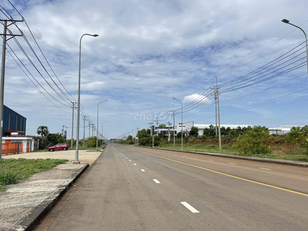 BÁN ĐẤT KHU CÔNG NGHIỆP BẾN LỨC - LONG AN ( 10.000m -> 200.000m )
