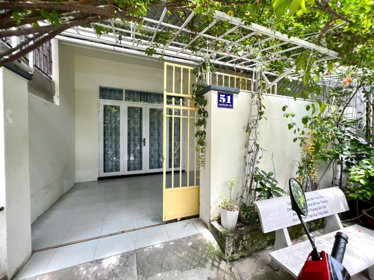 Bán căn nhà cấp 4, số nhà 51 đường Nguyễn Hữu Thọ