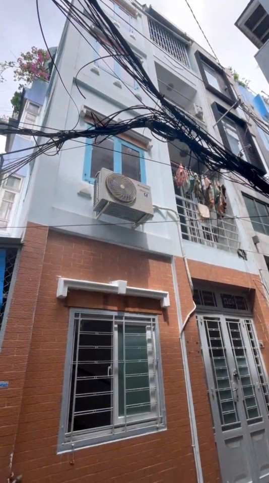 Cho Thuê Nhà Nguyên Căn Biệt Lập 3 Tầng Trung Tâm Quận 3 – Nội Thất Cao Cấp Tại 175/27/6 Nguyễn Thiện Thuật, P1, Q3