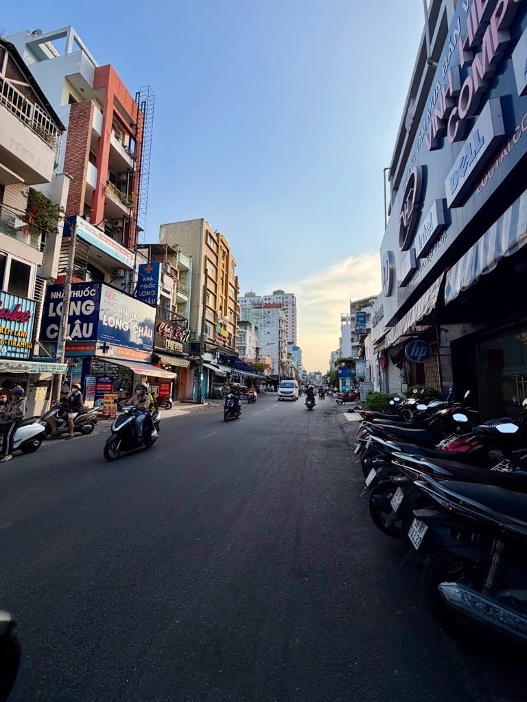 MẶT TIỀN KINH DOANH ĐA NGÀNH  - ĐANG CHO THUÊ 20tr/Th