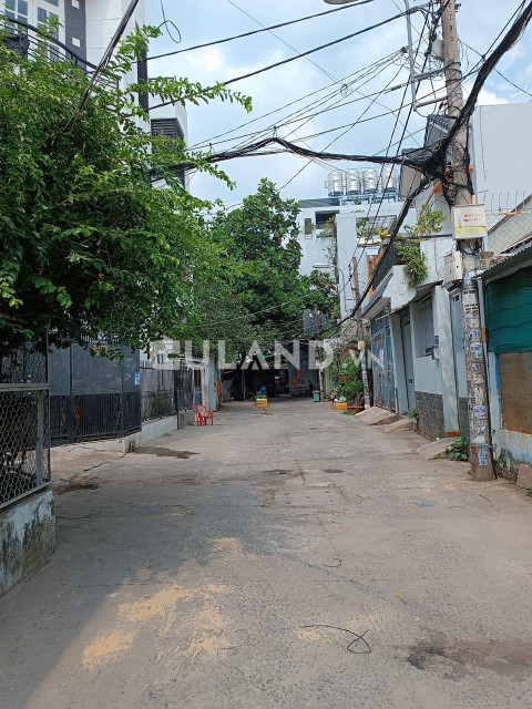 Nhà siêu đẹp cần bán gấp trên đường Phan Đăng Lưu, Quận. Bình Thạnh, Giá: 3tỷ9 - 45m2, Gần chợ, trường học, bệnh viện… Liên hệ: 0393578615 ( Như Ý)