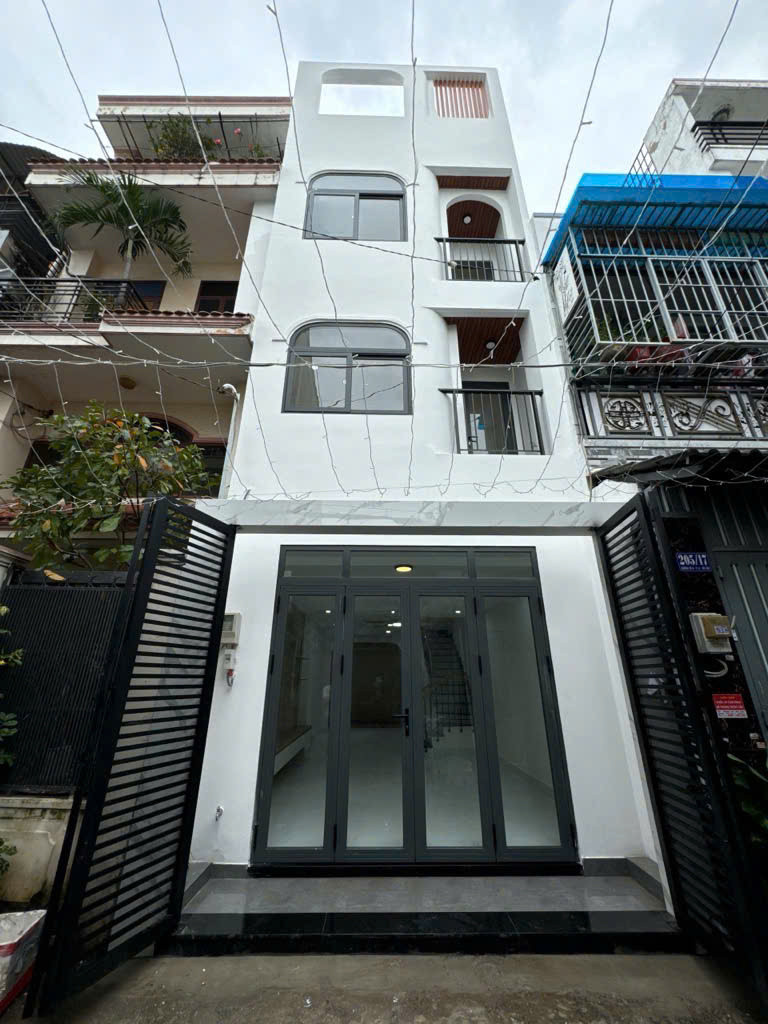 Giáp Mặt tiền 5 Tầng - 52m2  – 4PN 5 Tolet - $ 6,6 Tỷ , TK Hiện đại – Nở hậu