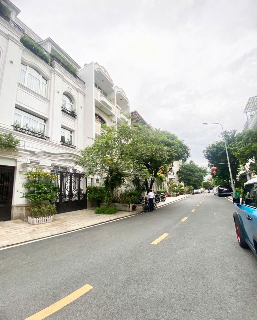 BDS  HVL SÁT GIÁ 50 TỶ VILLA 357A NG TRỌNG TUYỂN BÁN GẤP