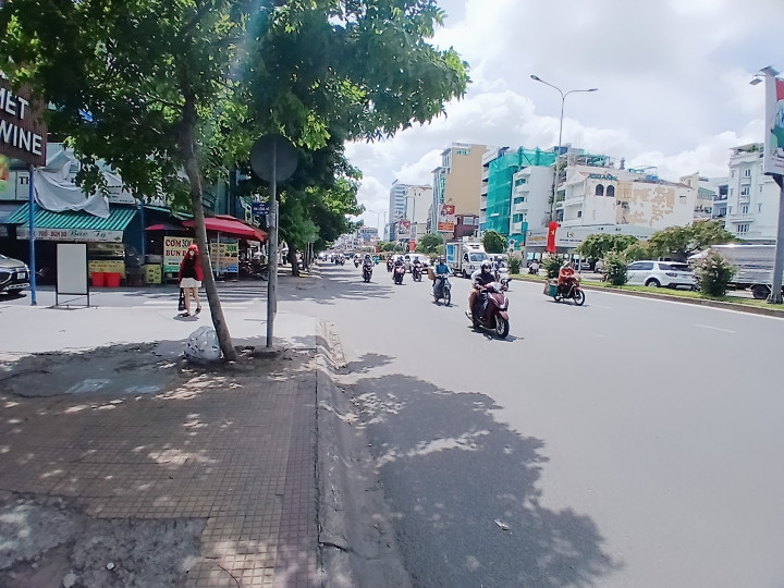 BÁN NHÀ MẶT TIỀN CỘNG HÒA, P.12, TÂN BÌNH – KINH DOANH SIÊU ĐỈNH – GIÁ 28 TỶ