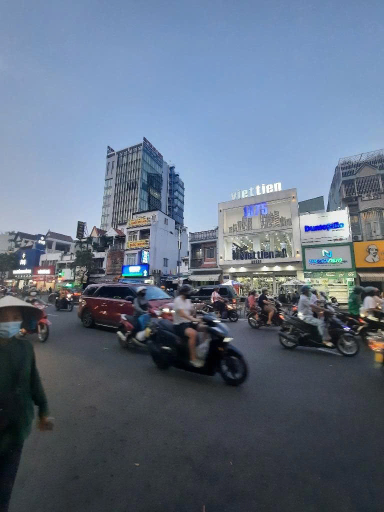 QUẬN 8 CỰC KỲ HIẾM! NHÀ MẶT TIỀN KINH DOANH DƯƠNG BÁ TRẠC P2.GIÁ 18 TỶ.BẬC NHẤT.Q8