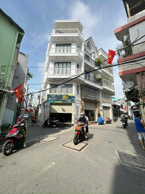 Nhà góc 2 mặt tiền Hoa Đào, DT 39m2, 5 tầng, 5 phòng ngủ, giá 14.8 tỷ có TL