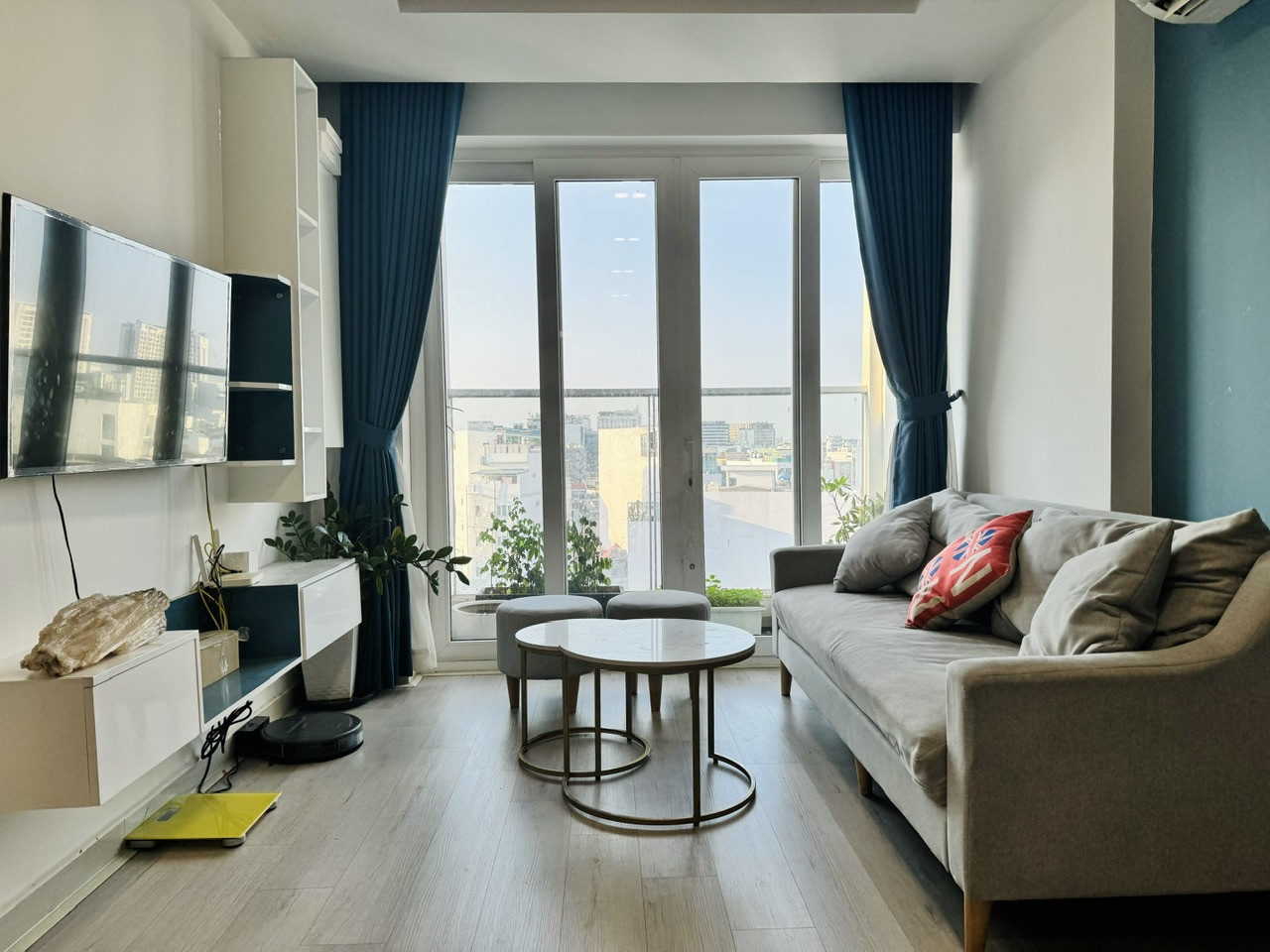 Cho thuê căn hộ Sky Center 2Pn2Wc Full Nội Thất #15.5Tr [Giỏ hàng 5 Căn] Xem Nhà Tel 0942811343