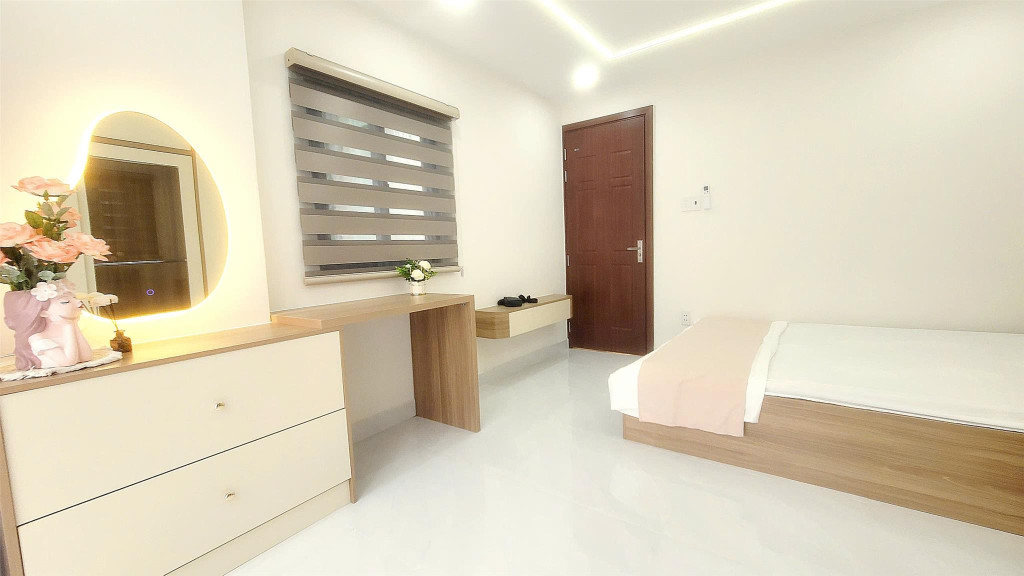 **Bán nhà mặt tiền Nguyễn Thanh Tuyền, phường 2, Tân Bình; (4x17) 4 tầng