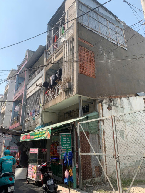 Bán nhà mặt tiền 38 Nguyễn Thanh Tuyền f2, Tân Bình