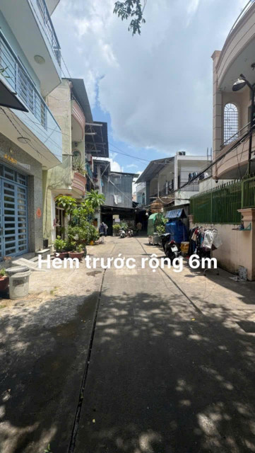 @ NHÀ NGANG LỚN 6M + 2 MẶT TIỀN HẺM TRƯỚC SAU HIẾM CÓ Ở Lạc Lạc Long Quân P3 Q11