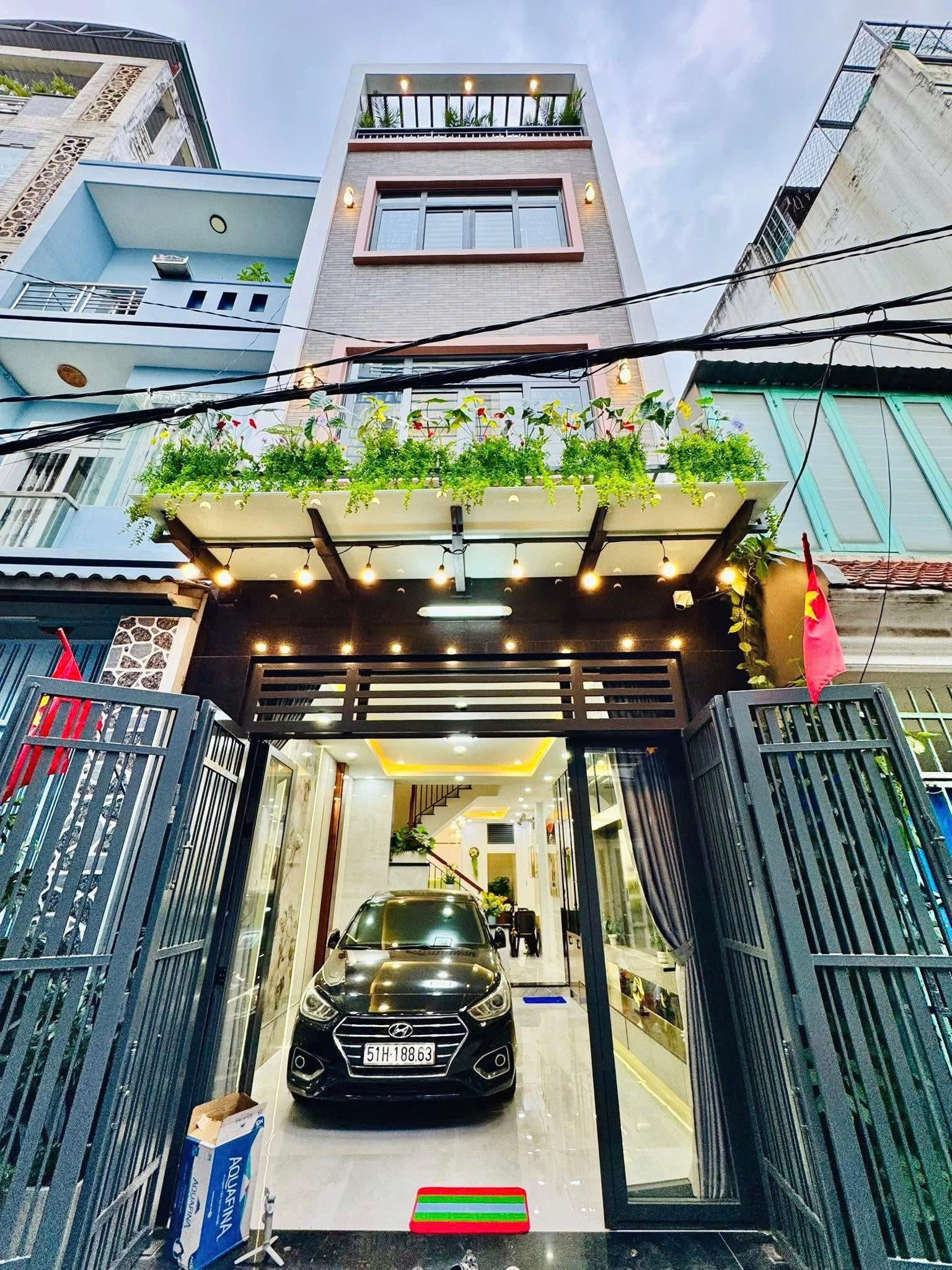 CHÍNH CHỦ BÁN GẤP NHÀ TẠI P4 Q6 CŨ GIÁ CHỈ 3 TỶ 100 TRIỆU CÒN TL NHẸ | DT 72M2, SHR, NGANG MẶT TIỀN 4,5M, 4PN, 4 TẦNG, MẶT TIỀN PHẠM VĂN CHÍ, GIÁ CỰC TỐT CHỐT NHANH CÒN THƯƠNG LƯỢNG