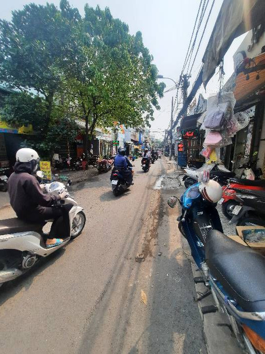 Bán nhà 34m2 tại Âu dương lân, P Rạch Ông, Q8, HCM, 4,5 tỷ, dòng tiền 8tr/th. HXH