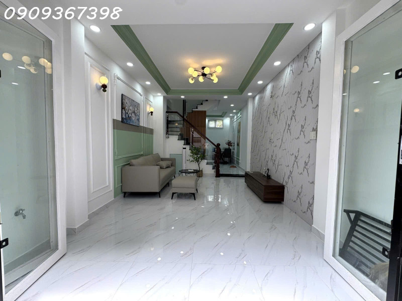 CHỈ 5.9 TỶ - NHÀ 3 TẦNG ÂU DƯƠNG LÂN - CÁCH QUẬN 1 CHỈ 1KM - FULL NỘI THẤT.