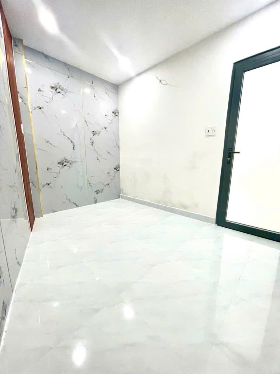 NHÀ 2 TẦNG HƠN 40m², NHỈNH 4 TỶ, CH.160 - NGUYỄN THỊ TẦN, SÁT CẦU CHỮ Y - ALO-O918-846-6O8