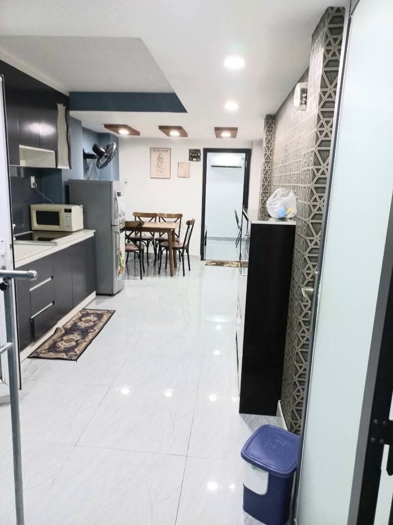 C.H.D.V 50M2*3LẦU GỒM 7PHÒNG FULL NỘI THẤT, SẴN NGUỒN THU 40TR MỖI THÁNG, GẦN CHỢ PHẠM VĂN HAI, HẺM 7M THÔNG CHỈ 8T TL MẠNH (311)

📞 Liên hệ xem ngay: 0902 106 911