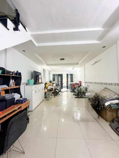 BÁN NHÀ CƯ XÁ ĐÔ THÀNH Q3, DT 56M², CHỈ HƠN 120TR/M²