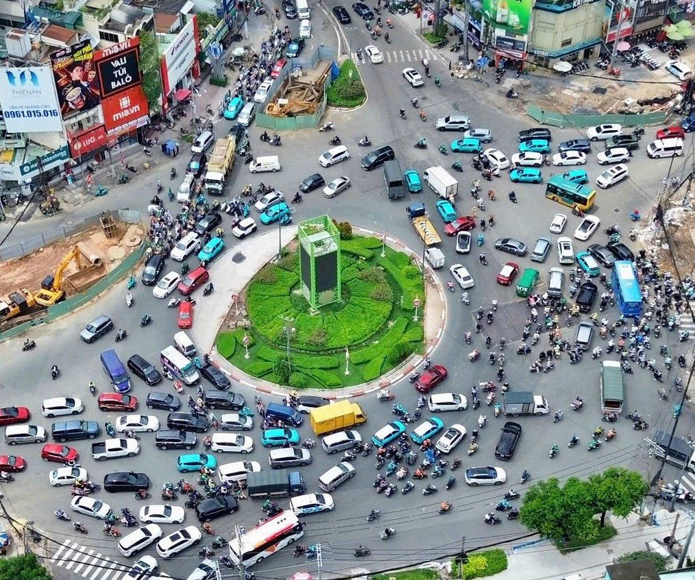 Nhà 3 tầng nguyễn thượng hiền q.3 mặt tiền tương lai vòng xoay ngã 6 dân chủ mới full nội thất