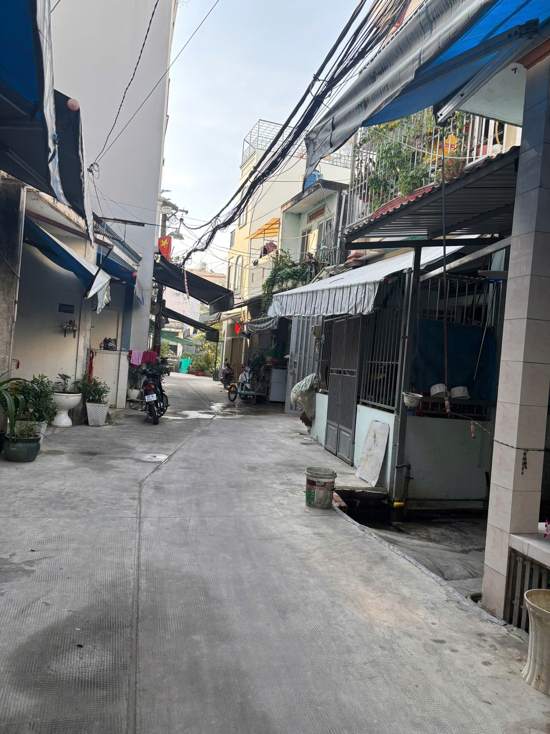 66M2 - 9.x TỶ AN DƯƠNG VƯƠNG Q.5 - HẺM THÔNG - 4PN NGANG 12M - 5M TRƯỚC  NHÀ