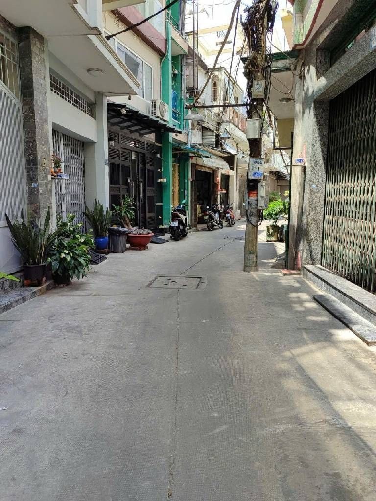 CHỈ 7x TỶ - DT ĐẸP 4,1M*12,6M – Q.5 HẺM THẲNG 1 TRỤC - 4 TẦNG BTCT