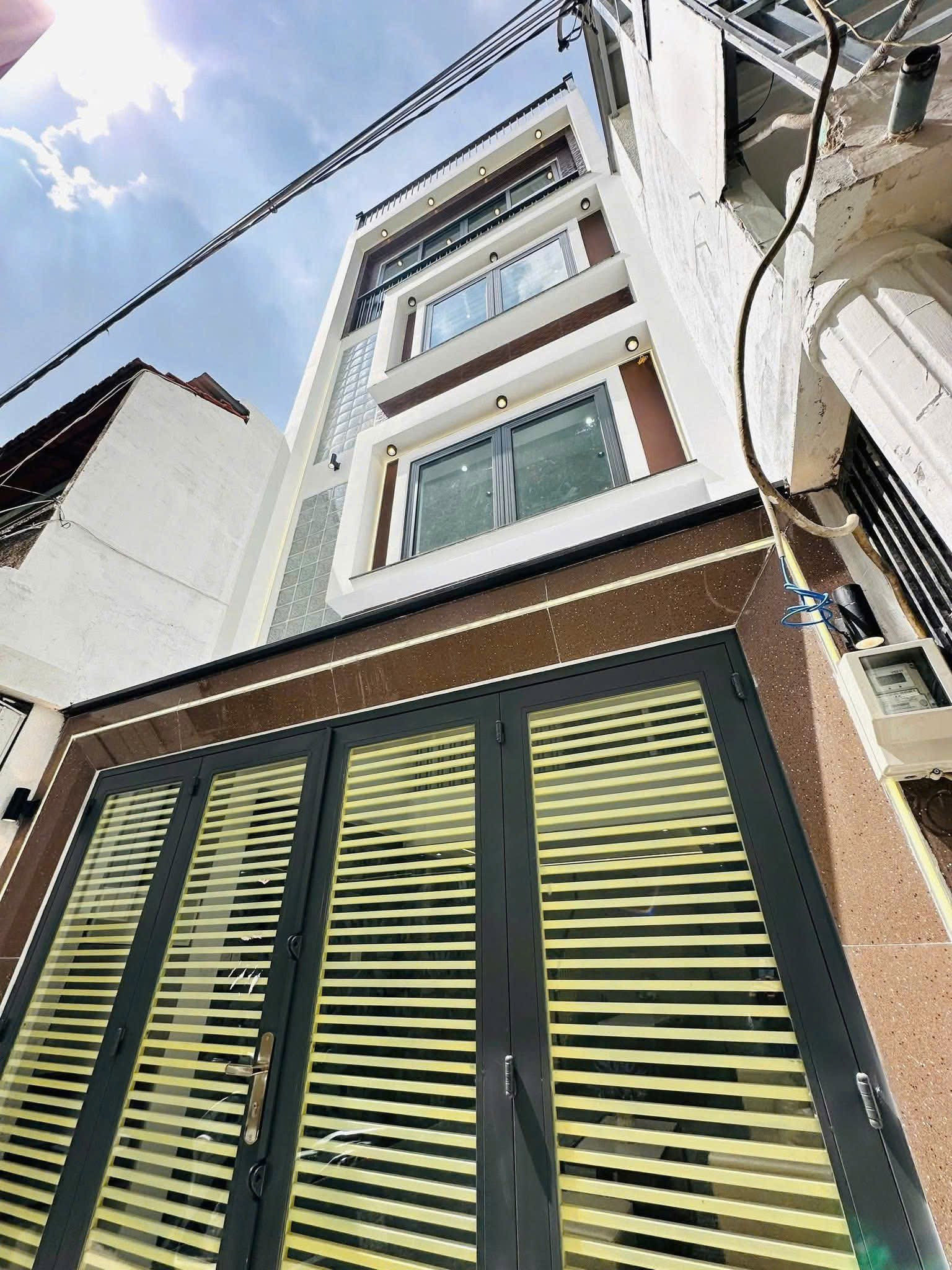 Bán nhà hẻm Trần Bình Trọng, Phường 5, Quận Bình Thạnh, diện tích 43m2.Giá 2 tỷ 980 triệu