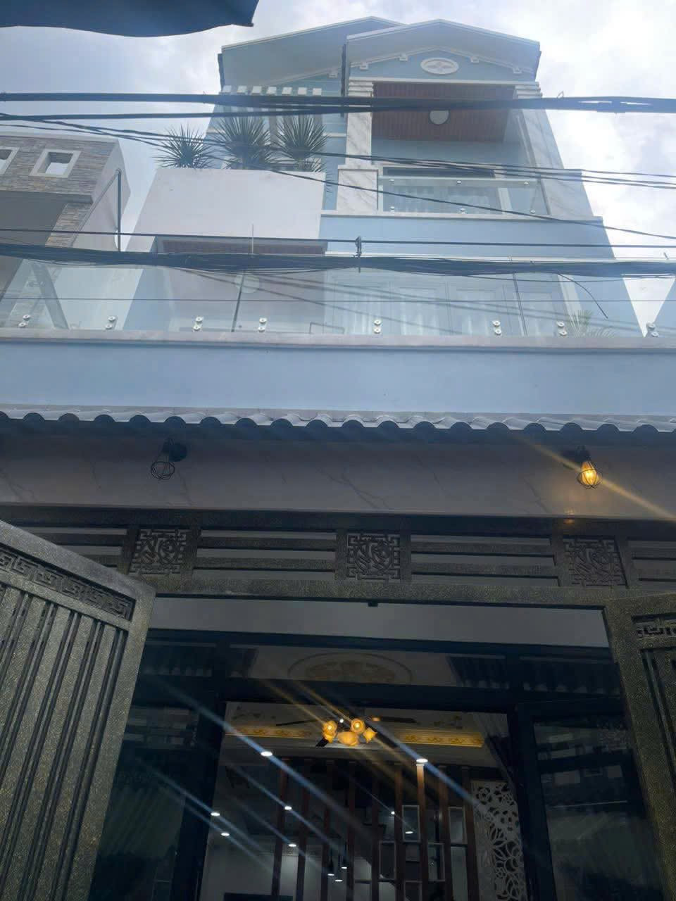 BÁN NHÀ ĐẸP 63M2,Đ.HOÀNG HOA THÁM,P.5,BÌNH THẠNH.XÂY 1TRỆT 2LẦU,HẺM 6M.GIÁ 3TỶ180