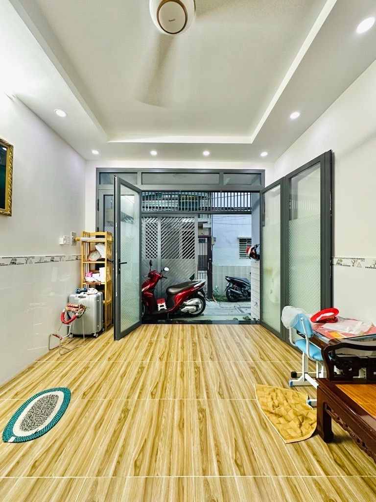 PHẠM VĂN HAI P.3 TÂN BÌNH - SÁT MẶT TIỀN - MỚI ĐẸP Ở NGAY - 51M²
