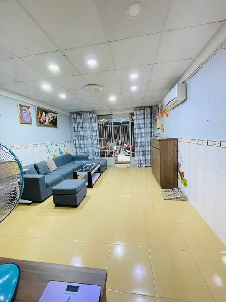 XUẤT CẢNH CẦN BÁN GẤP NHÀ 2 TẦNG 2 MẶT TIỀN HXH PHẠM THẾ HIỂN, P. 6, QUẬN 8, 50M2, NHỈNH 5 TỶ.