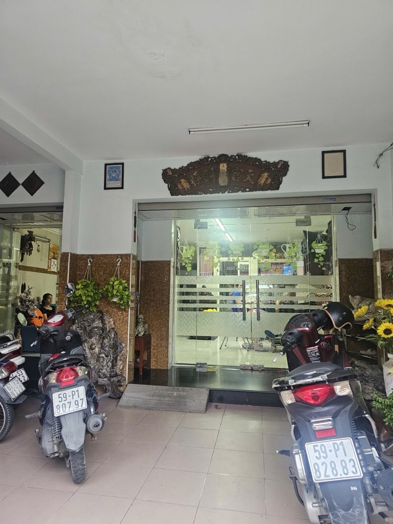 Bán mặt tiền nguyễn văn đậu