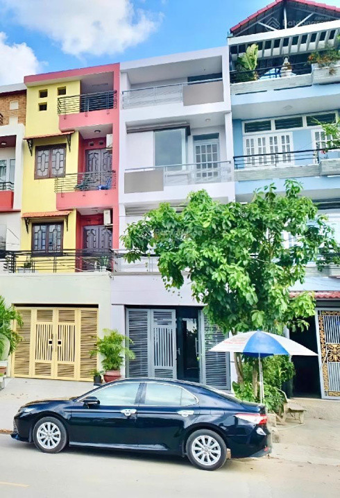 BÁN NHÀ MẶT TIỀN ĐƯỜNG PHÂN LÔ RỘNG 20M, 4 TẦNG (4x22M)- CHỈ 8.3 TỶ (TL) PHẠM THẾ HIỂN, P.7, QUẬN 8