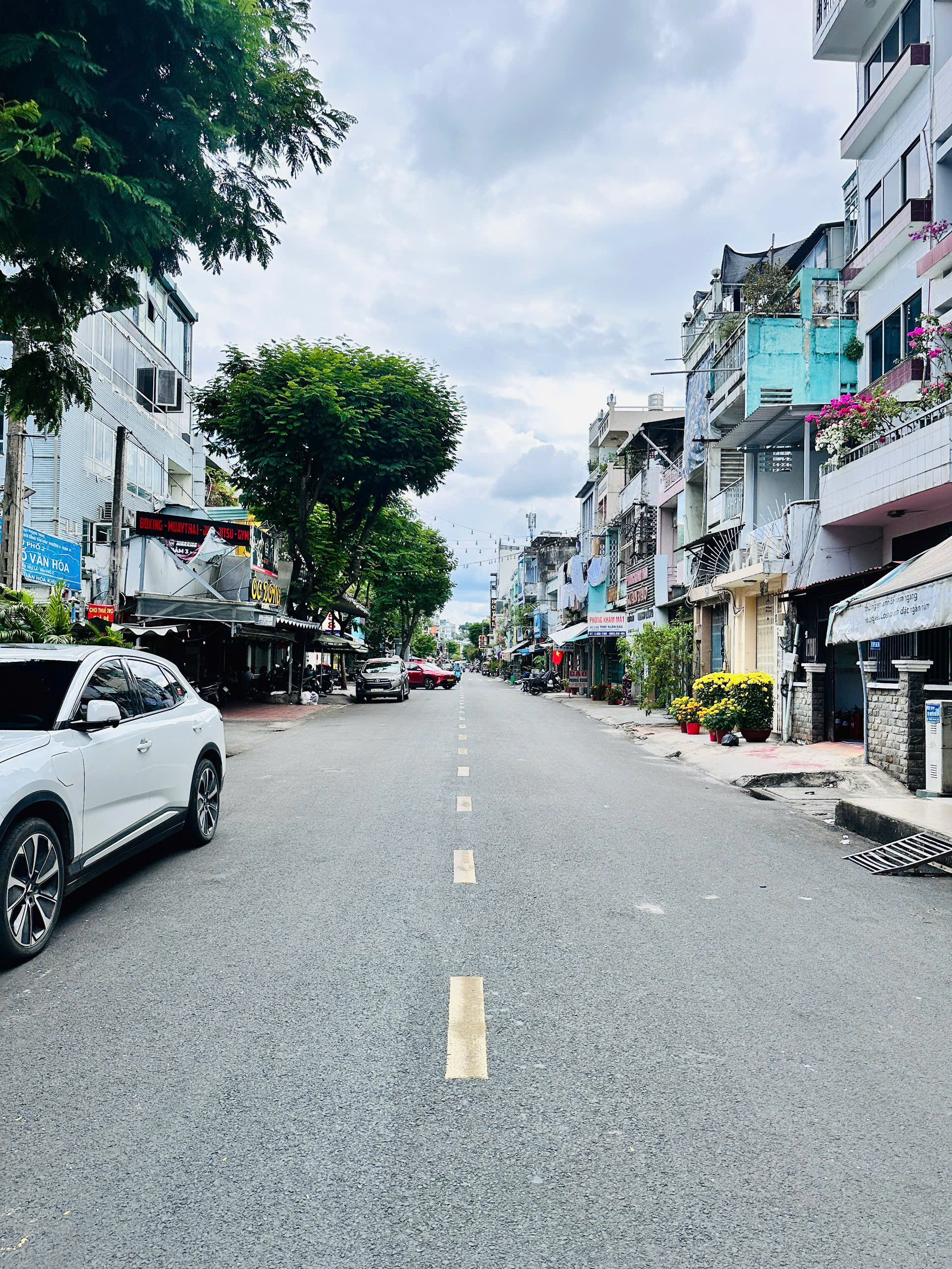 Bán nhà mặt tiền Nguyễn Tiểu La Quận 10, 36m² (3.1x11m), 5 tầng BTCT, kinh doanh tốt, giá 11.5 tỷ
