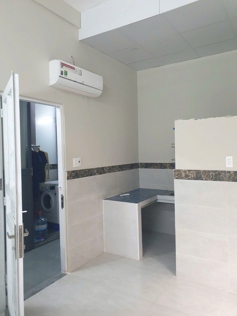 BÁN NHÀ BẾN PHÚ LÂM QUẬN 6 140M2 4 TẦNG 15.5 TỶ THU 50 TRIỆU 13 PHÒNG