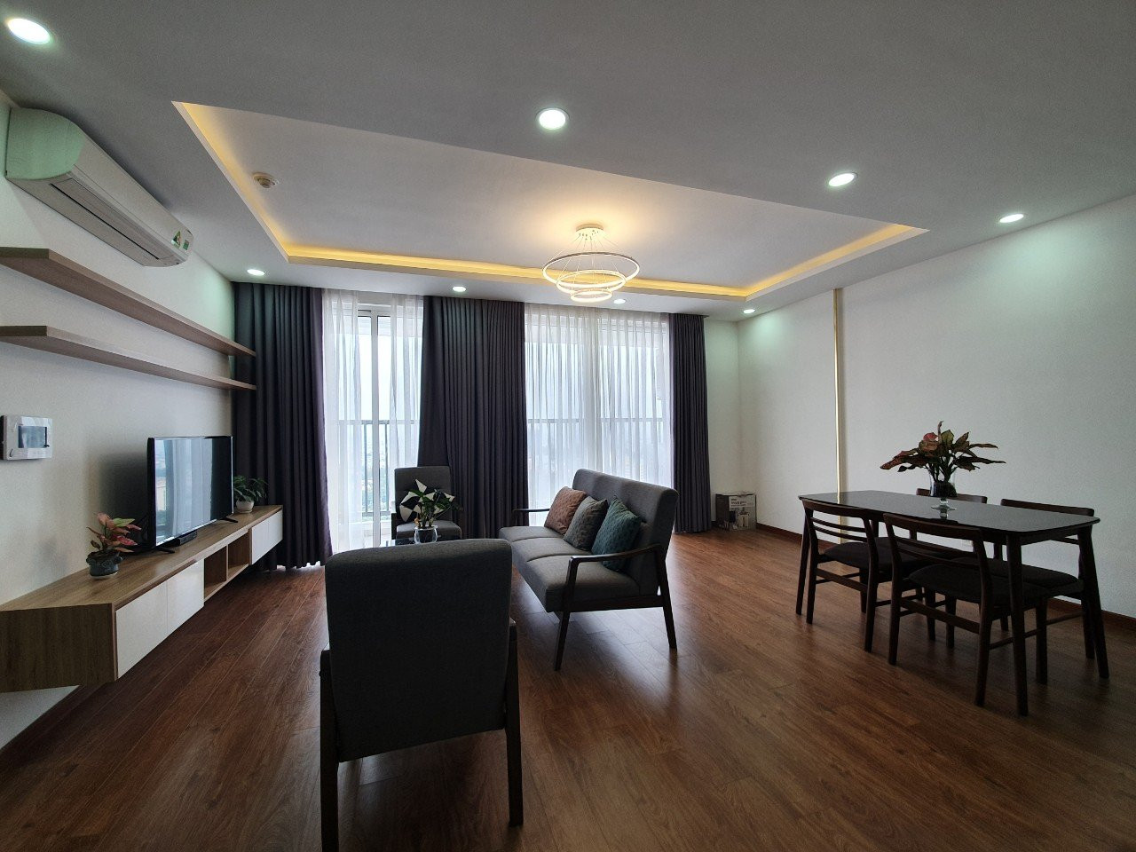 📢 Cho Thuê Căn Hộ 88m2 Full Đồ 2 Phòng Ngủ/2WC Orchard Parkview #21Tr Xem bất cứ time Tel 0942811343 Tony