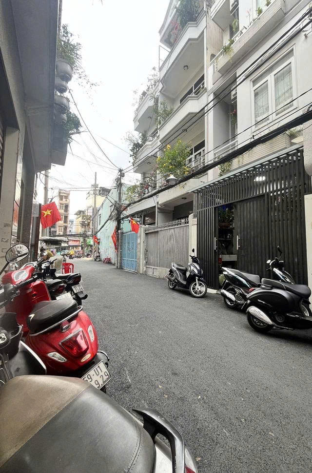 BÁN NHÀ HẺM XE HƠI CMT8-P10,Q.3-49M2-2T-3PN-CHỈ 14.2 TỶ TL-THUÊ 16TR