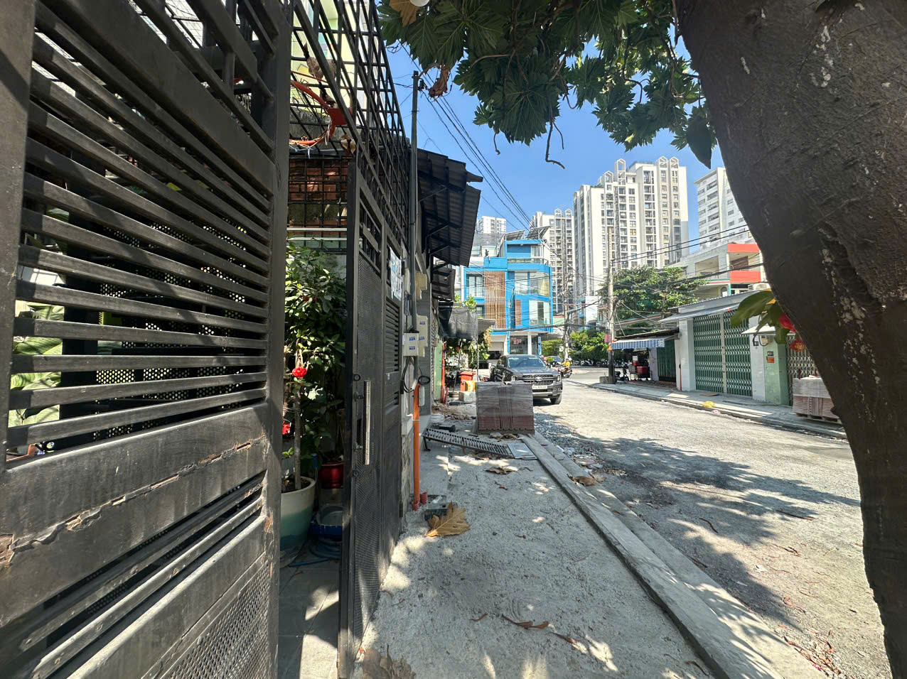 BÁN NHÀ MẶT PHỐ 72M2, 5PN GIÁ TỐT TẠI- SỐ 7, LÔ D CƯ XÁ PHÚ LÂM ( LÝ CHIÊU HOÀNG) P.10, Q.6,