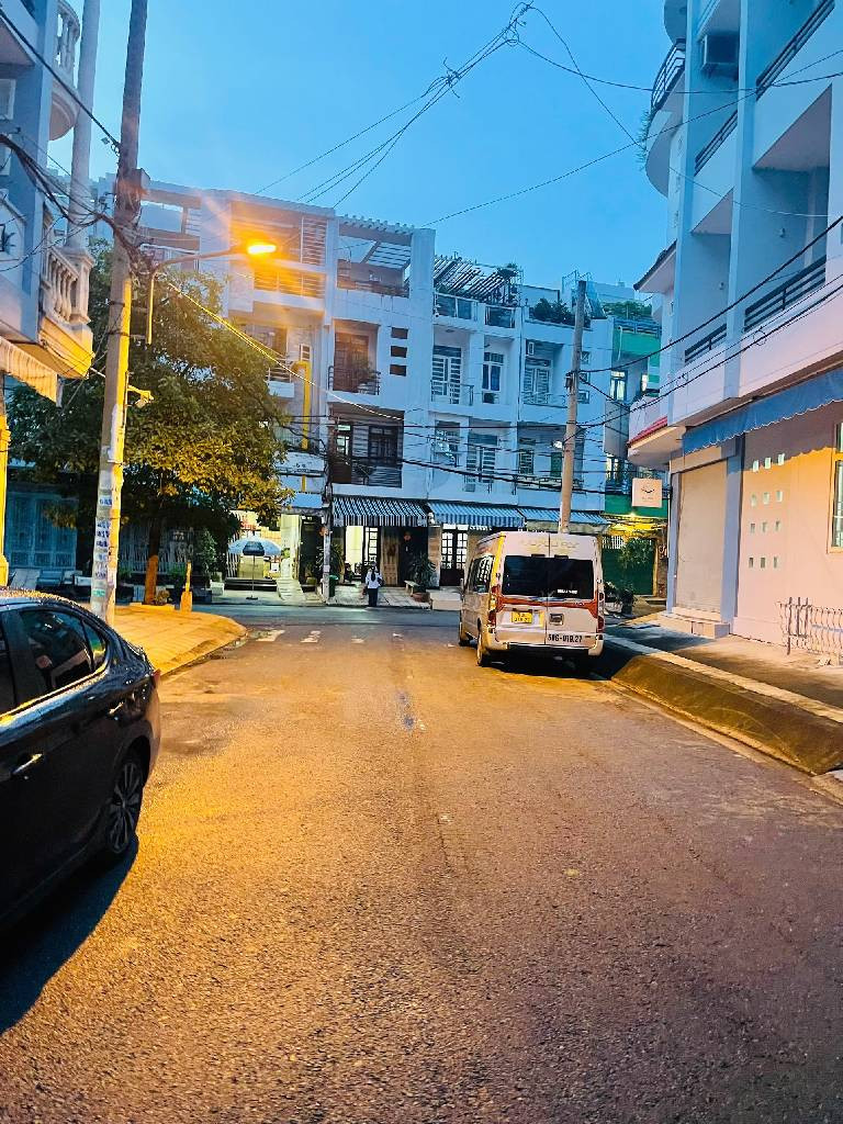 Bán nhà 4 tầng Đường số 51 Phường 10 Quận 6