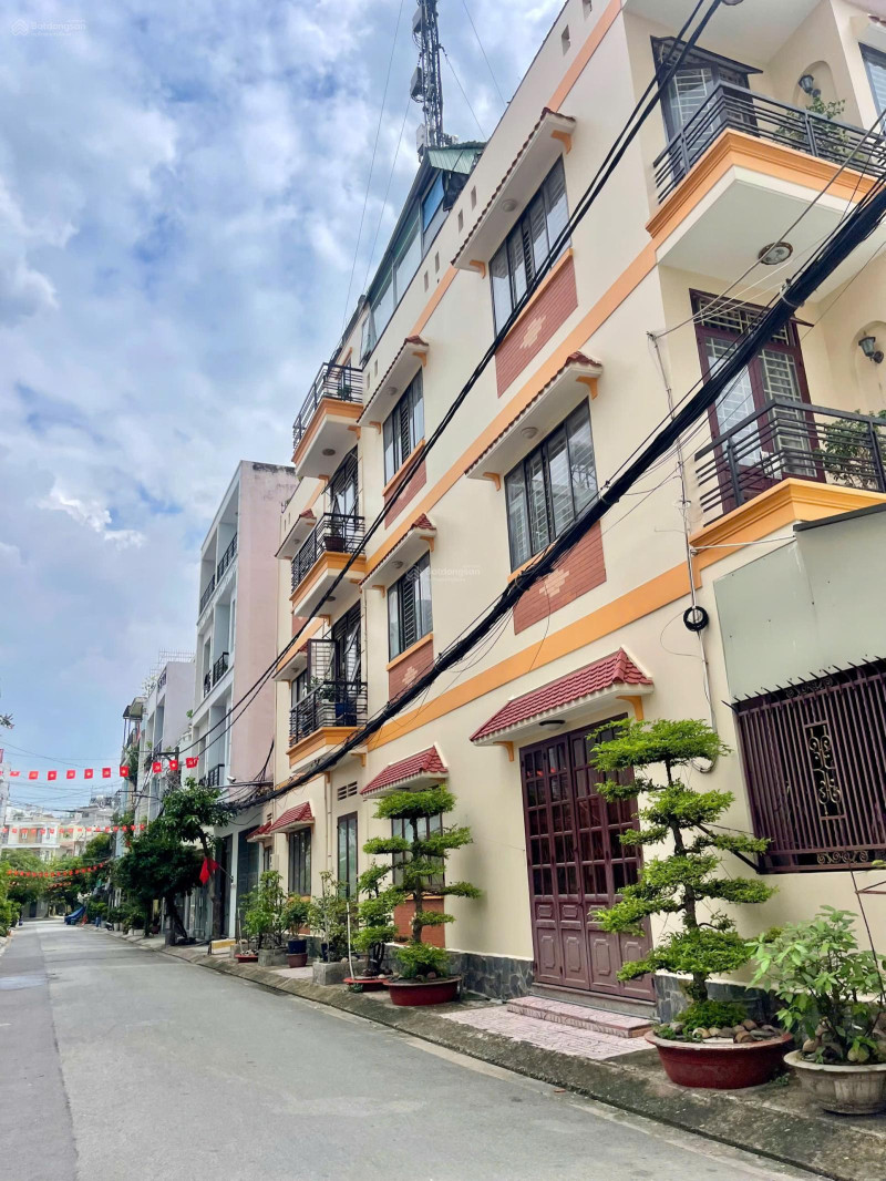 Nhà đẹp 4 tầng - 4.5x18m gần Nguyễn Văn Lượng đầu tư hôm nay, bình yên cho con mai sau!