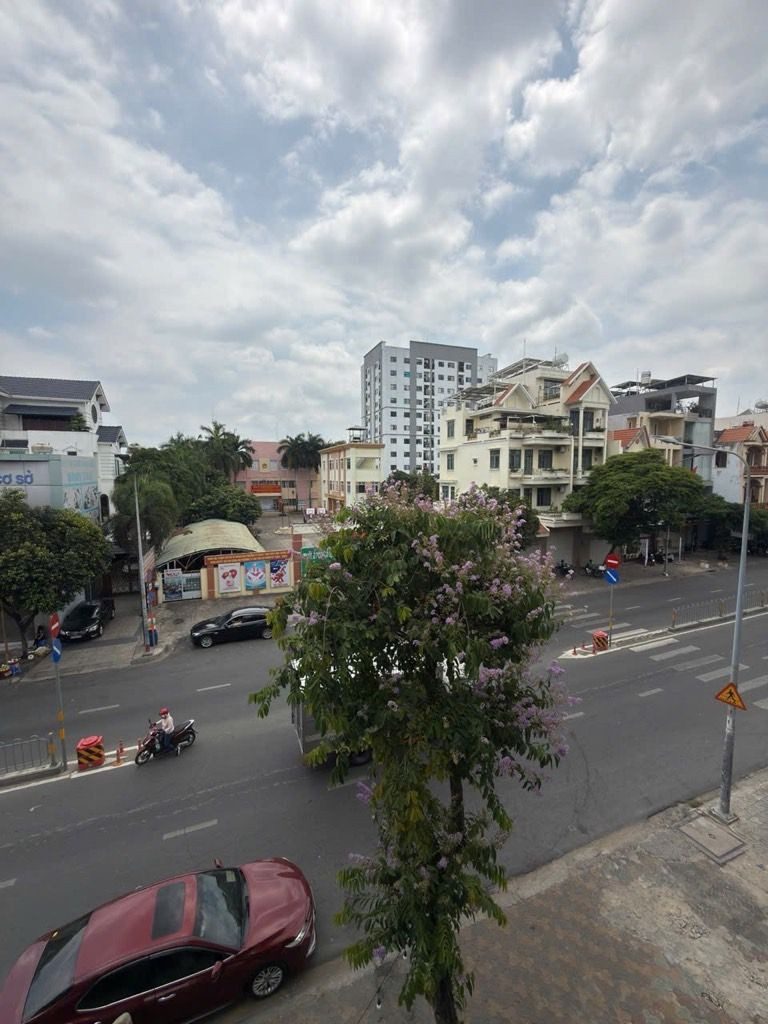 Nhà bán mặt tiền nguyễn văn lượng kinh doanh