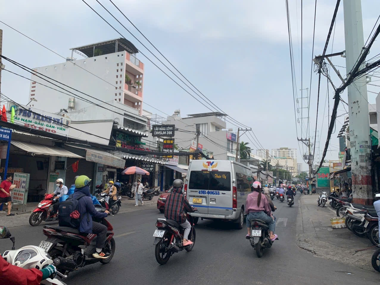 Bán nhà Âu Cơ, phường 10, Tân Bình.