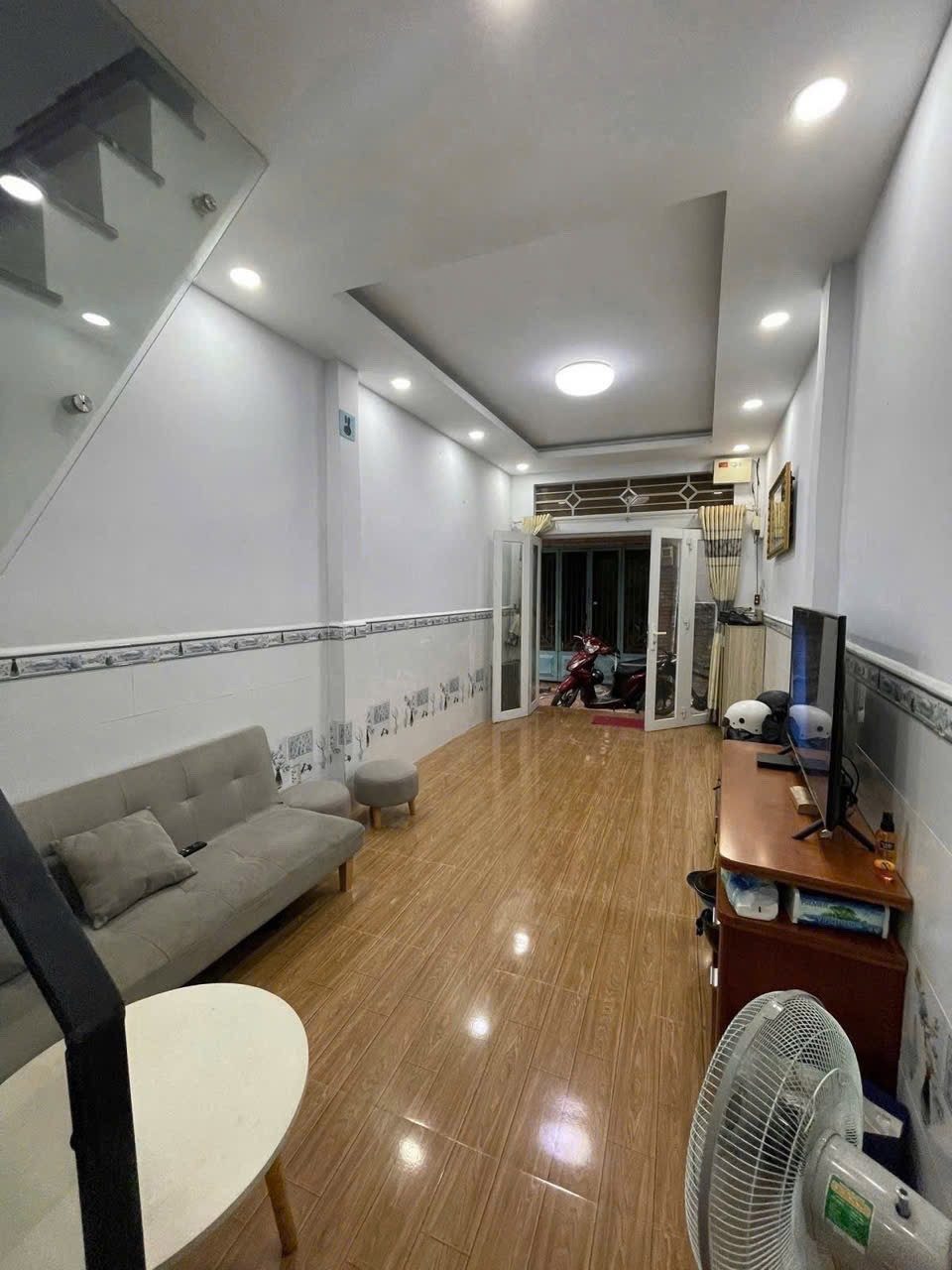 🏡LẠC LONG QUÂN -TÂN BÌNH -27 M2-  3 TẦNG - 3PN - DƯỚI 4TY - TẦM GIÁ KHÔNG CÒN NHIỀU CĂN ĐỂ LỰA CHỌN KHU VỰC