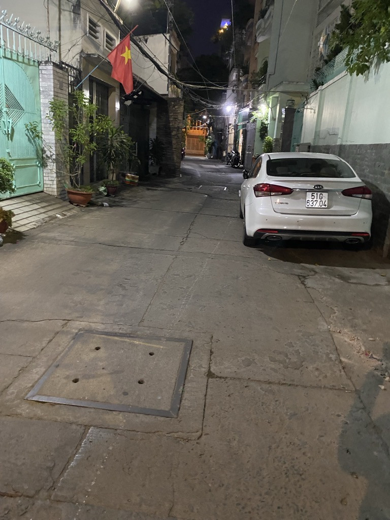 Bán nhà 6 tầng HXH Cách Mạng Tháng 8 Phường 11 Quận 3