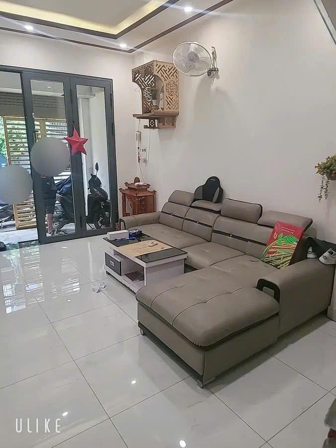 vài bước mặt tiền, HXT, 3 tầng mới hiện đại ở ngay, chỉ nhỉnh 12 tỷ