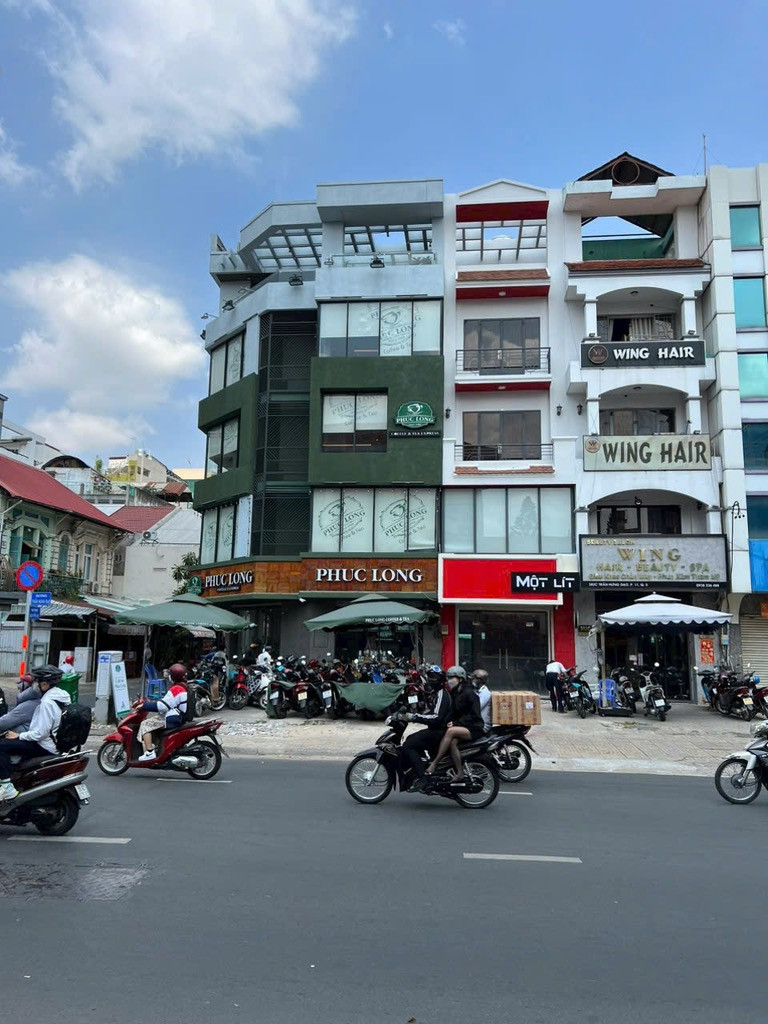 Bán nhà 4 Tầng mặt tiền Trần Hưng Đạo Phường 11 Quận 5