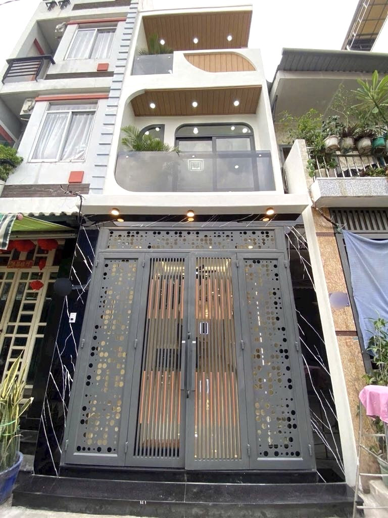 Bán nhà quận 6 - Hẻm xe hơi - Xây mới toàn tập - Full nội thất 5,6 tỷ